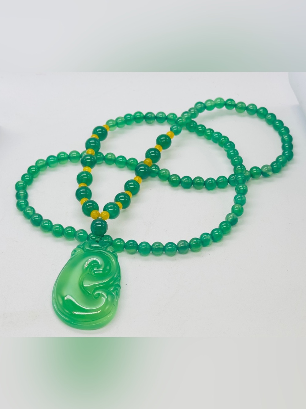 Ruyi Pendant Beaded Strand Necklace Ice Jadeite Chalcedony Agate Green Beaded